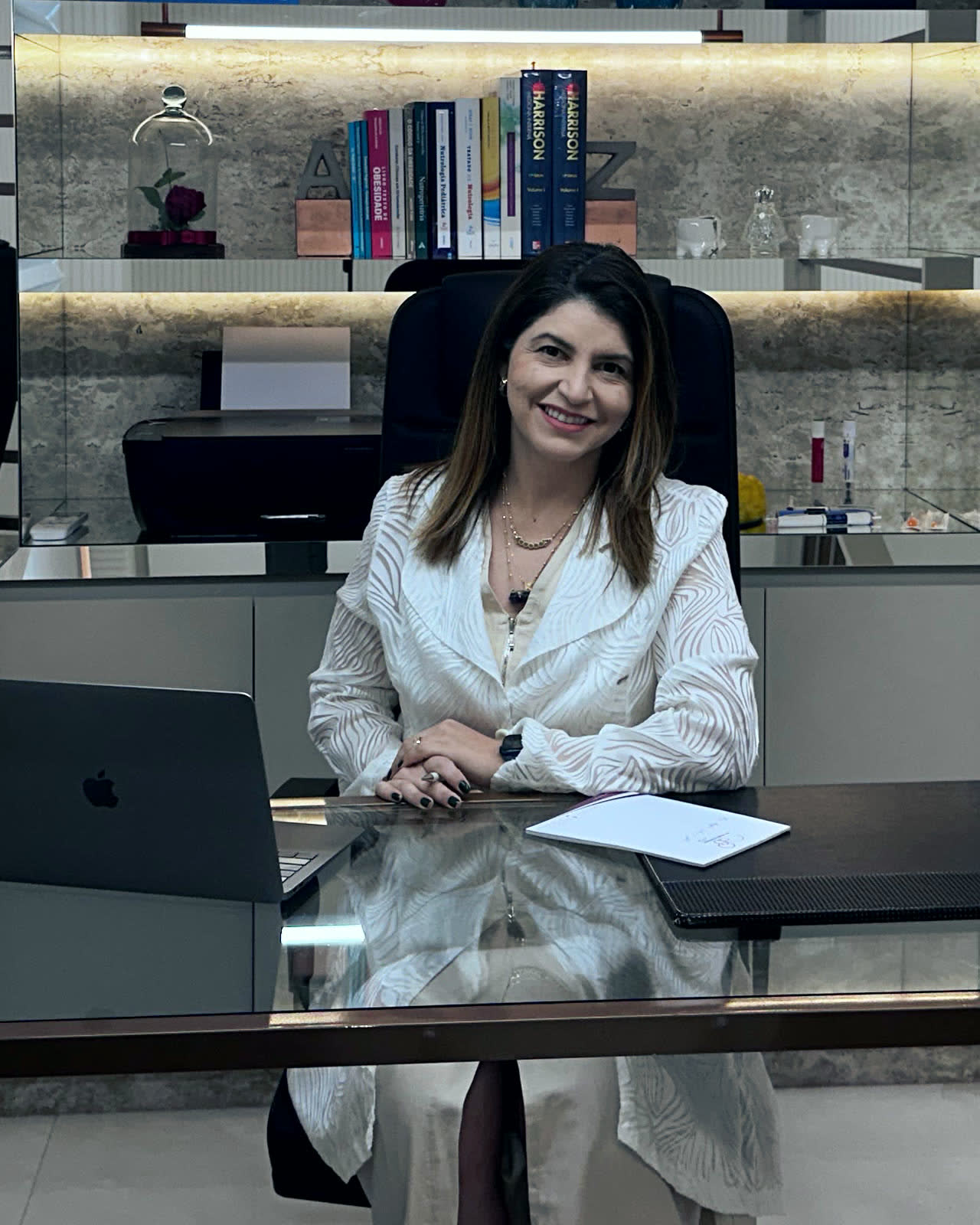 Dra. Angélica Solórzano — médica nutróloga, Palmas-TO